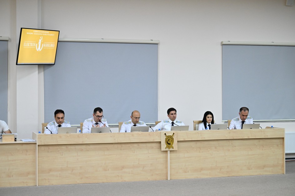 Girovluqda dünyaya gətirdiyi körpəsini ona qaytaran qadını məhkəmədə tanıdı (FOTOLAR)