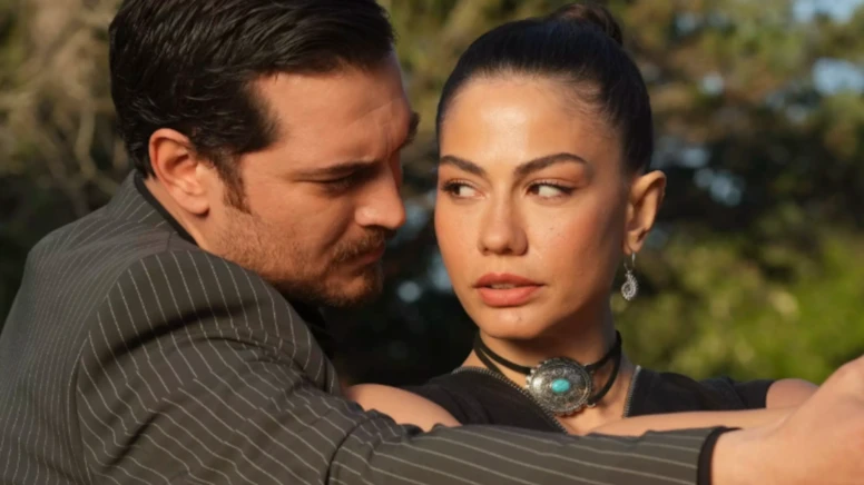 “Eşref Rüya” plagiatlıqda ittiham olunur - FOTOLAR