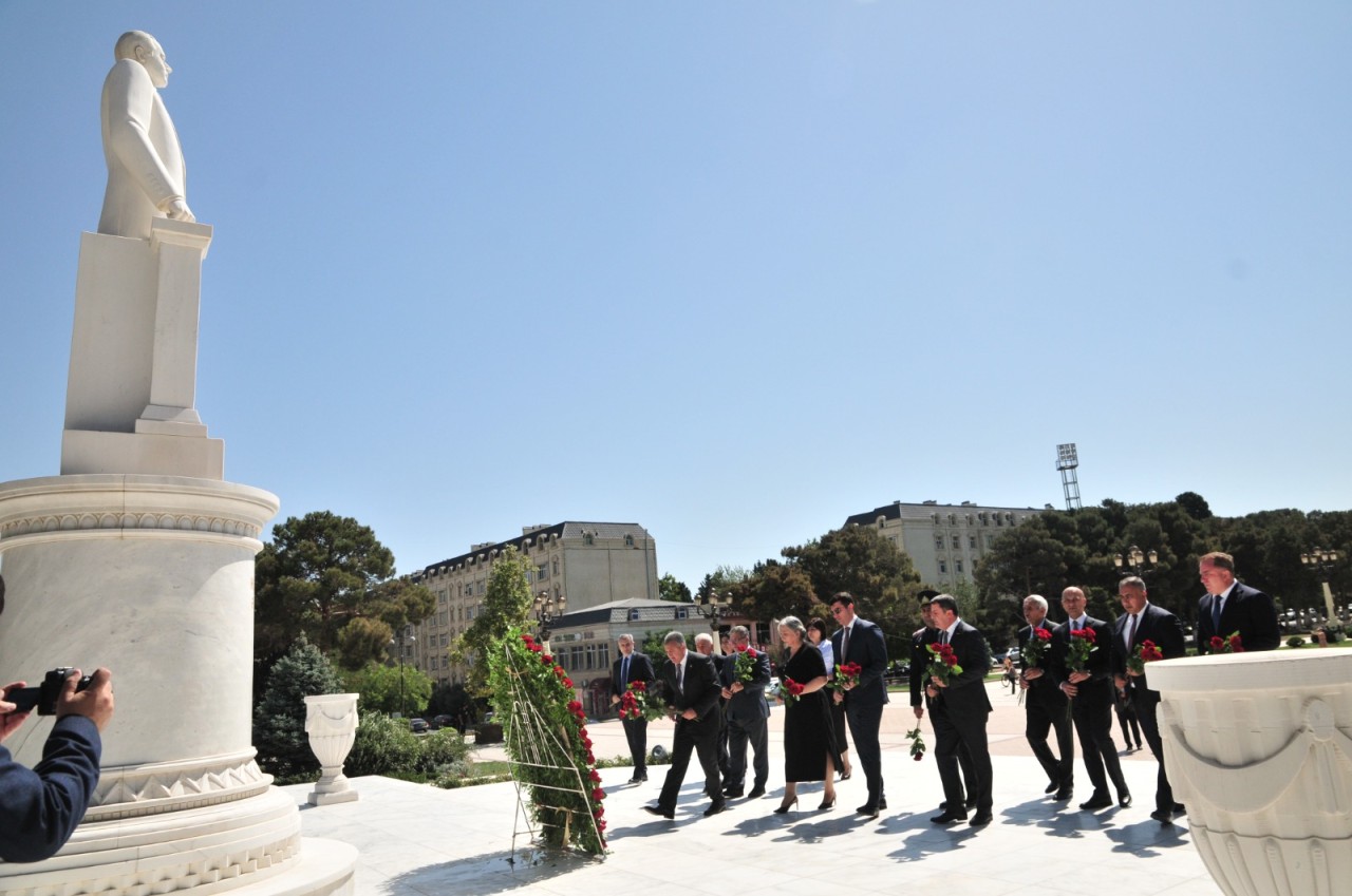 Abşeronda Heydər Əliyevə həsr olunmuş tədbir keçirilib - FOTOLAR