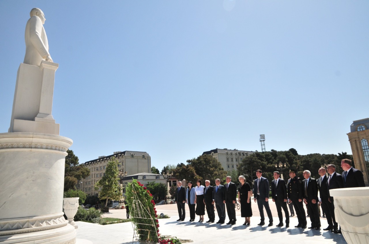 Abşeronda Heydər Əliyevə həsr olunmuş tədbir keçirilib - FOTOLAR