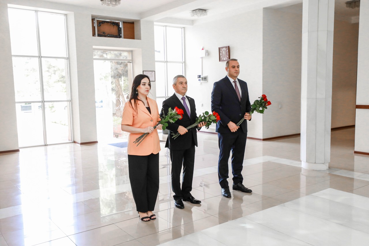 YAP Sabunçu rayon təşkilatı Ulu Öndərlə bağlı tədbir keçirdi - FOTOLAR