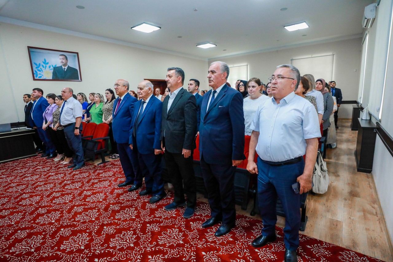 YAP Sabunçu rayon təşkilatı Ulu Öndərlə bağlı tədbir keçirdi - FOTOLAR
