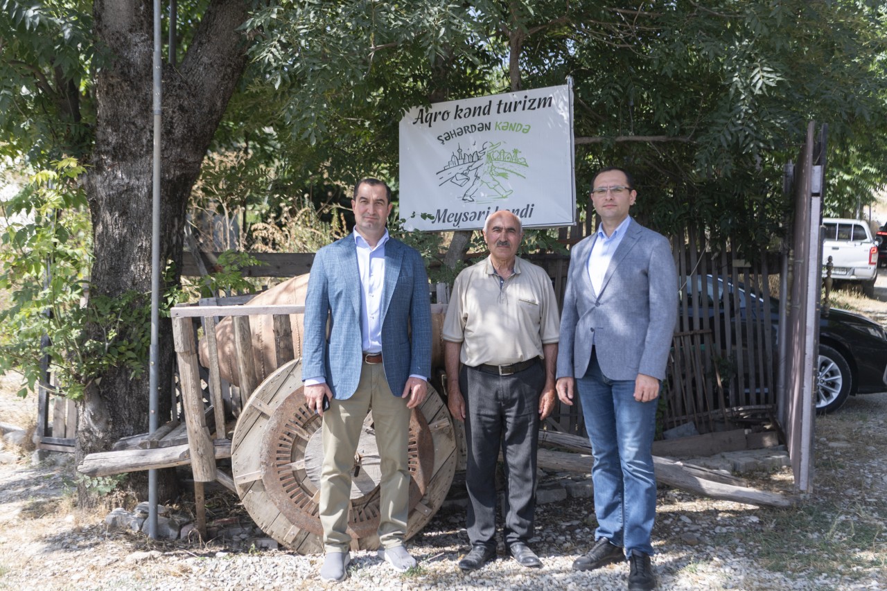 Nazir Şamaxıda şərab istehsalı müəssisələrinin fəaliyyəti ilə tanış olub - FOTOLAR
