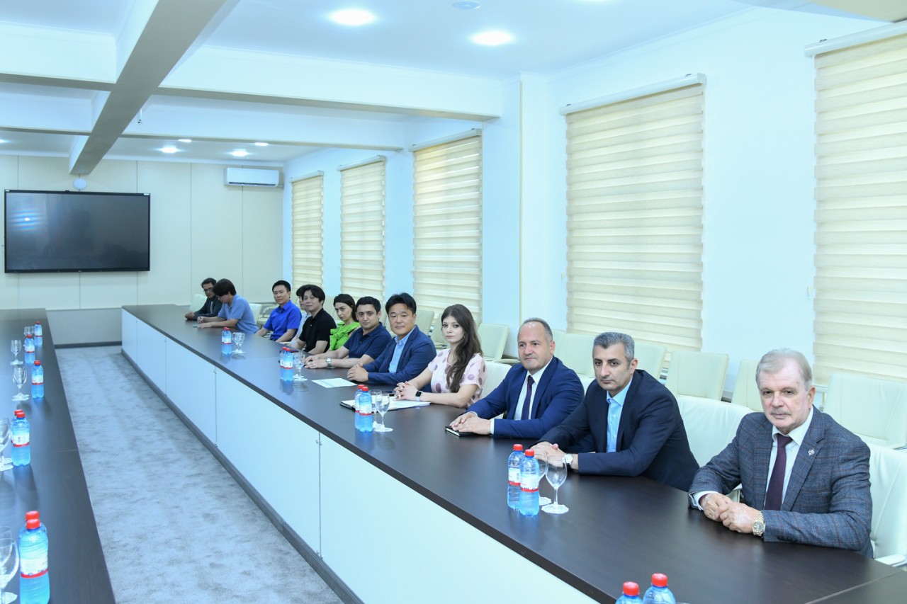 BMU-da koreyalı müəllimlərlə görüş olub - FOTOLAR