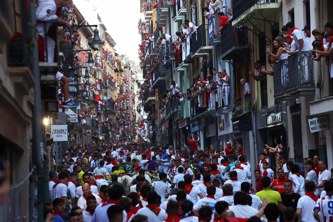 İspaniyada məşhur festivaldan görüntülər
