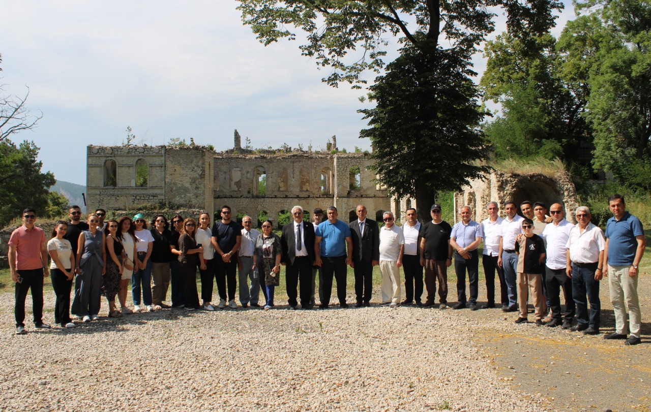 “Zəfərin izi ilə” devizi altında Qarabağa səfər edildi - FOTOLAR