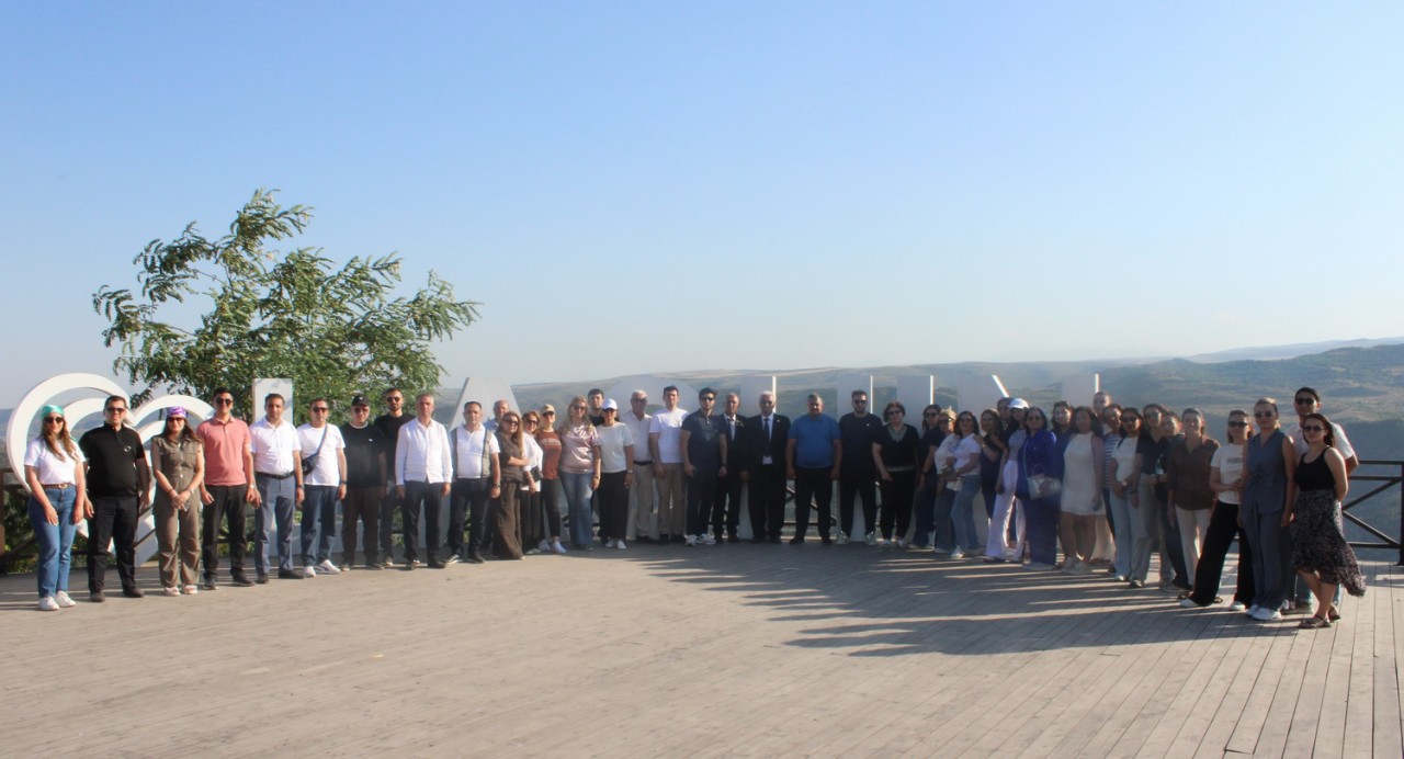 “Zəfərin izi ilə” devizi altında Qarabağa səfər edildi - FOTOLAR