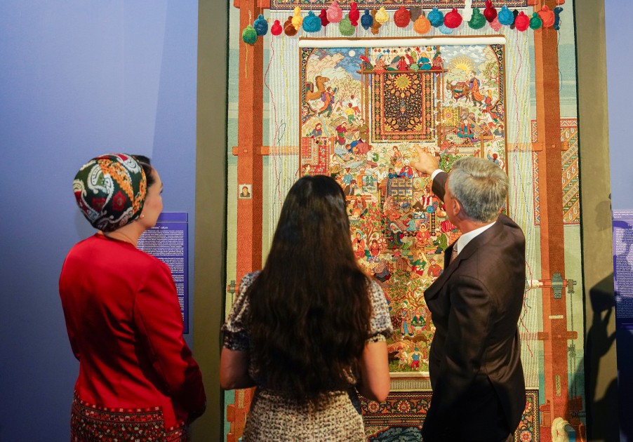 Oquldjaxan Atabayeva Heydər Əliyev Mərkəzində olub - FOTOLAR