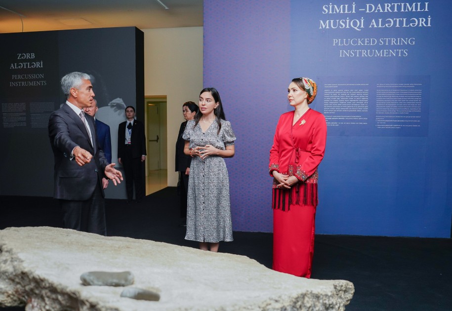 Oquldjaxan Atabayeva Heydər Əliyev Mərkəzində olub - FOTOLAR