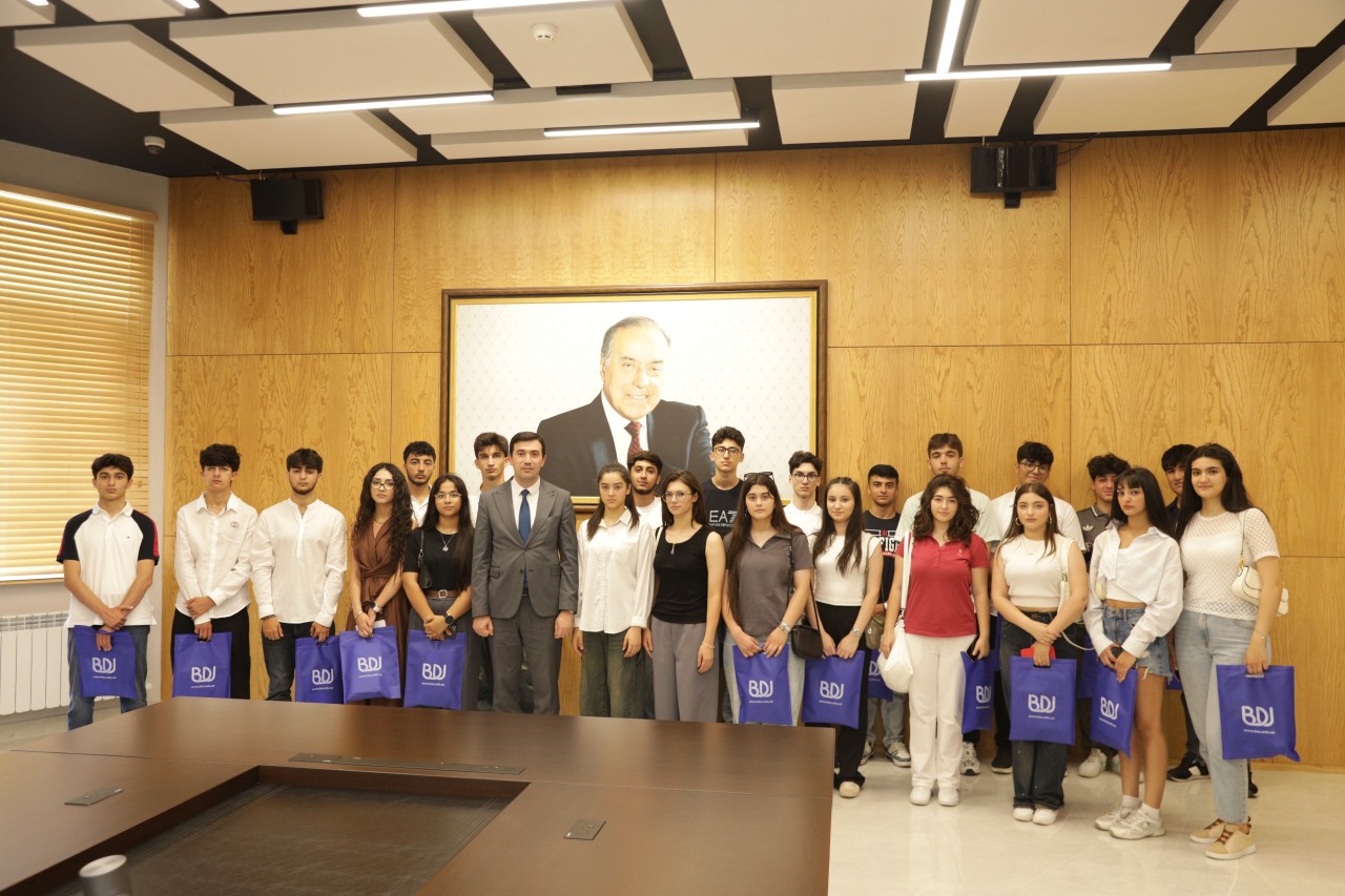 BDU-da şəhid övladları olan abituriyentlər üçün infotur keçirilib - FOTOLAR