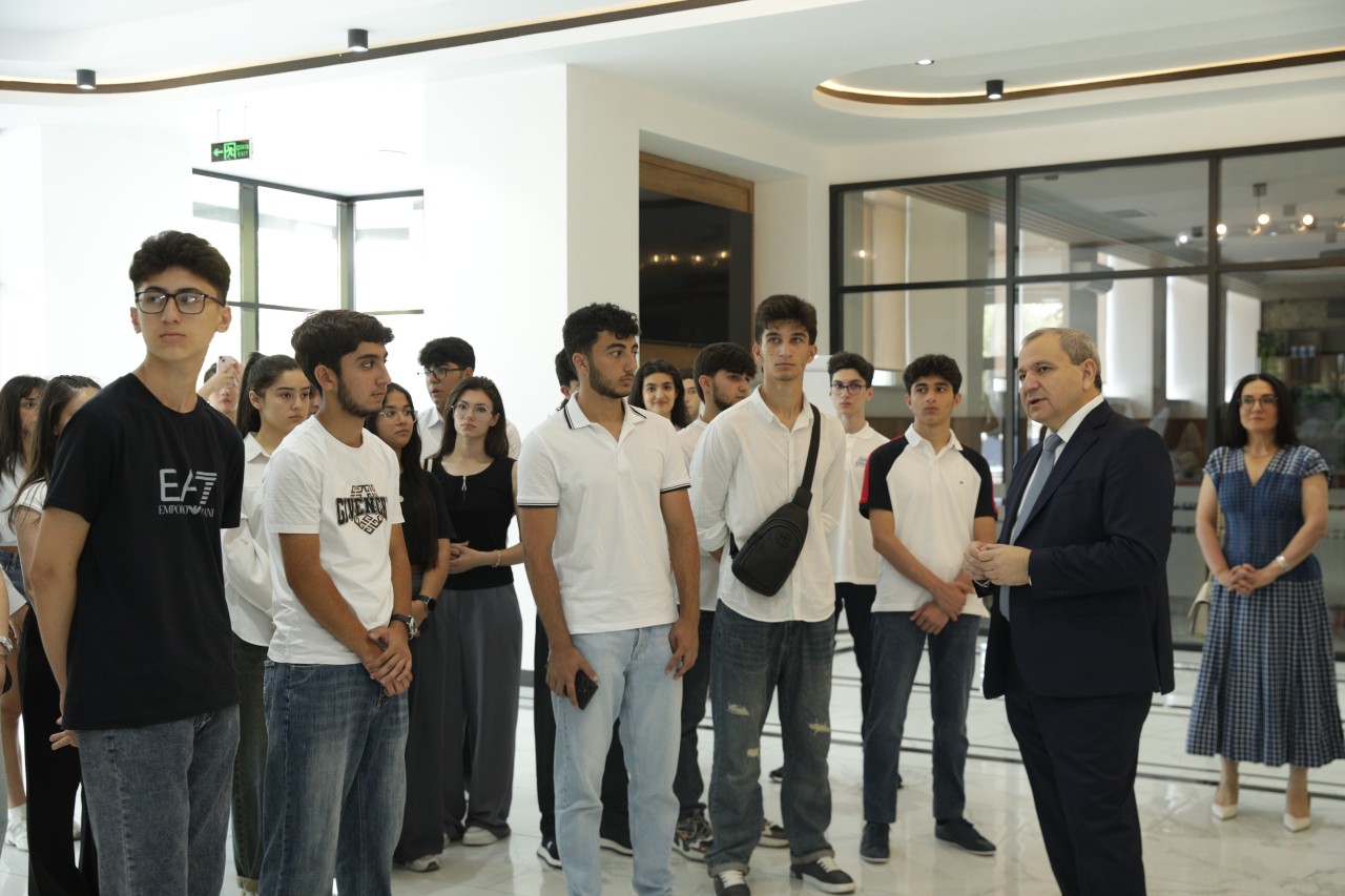 BDU-da şəhid övladları olan abituriyentlər üçün infotur keçirilib - FOTOLAR