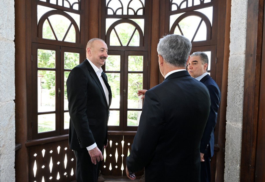 Liderlər Şuşada Mehmandarovların malikanə kompleksində - FOTOLAR