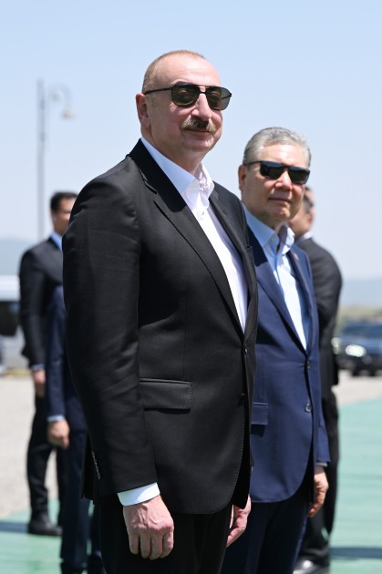 Prezident Berdiməhəmmədova Qarabağ atı hədiyyə etdi - FOTOLAR