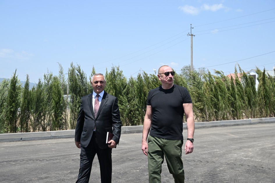 Prezident Xocalının Təzəbinə kəndində görülən işlərlə tanış olub - FOTOLAR