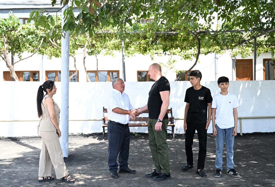 Prezident Xocalının Təzəbinə kəndində görülən işlərlə tanış olub - FOTOLAR