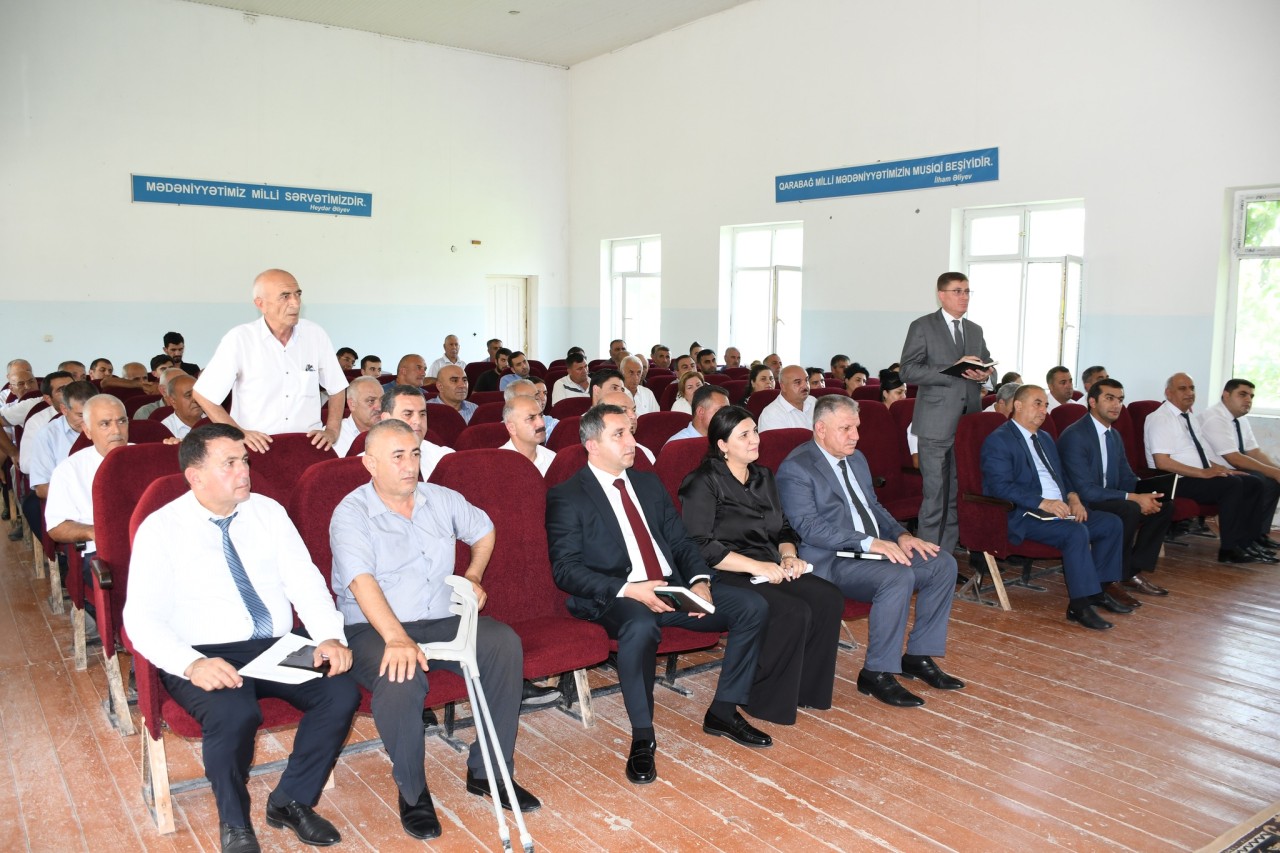 İcra başçısı Vaqif Həsənovun növbəti səyyar qəbul-görüşü keçirilib - FOTOLAR