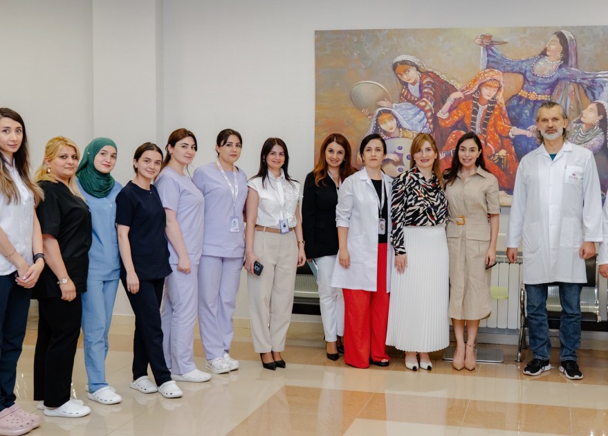 Leyla Əliyeva “Məlhəm Hospital”da olub - FOTOLAR