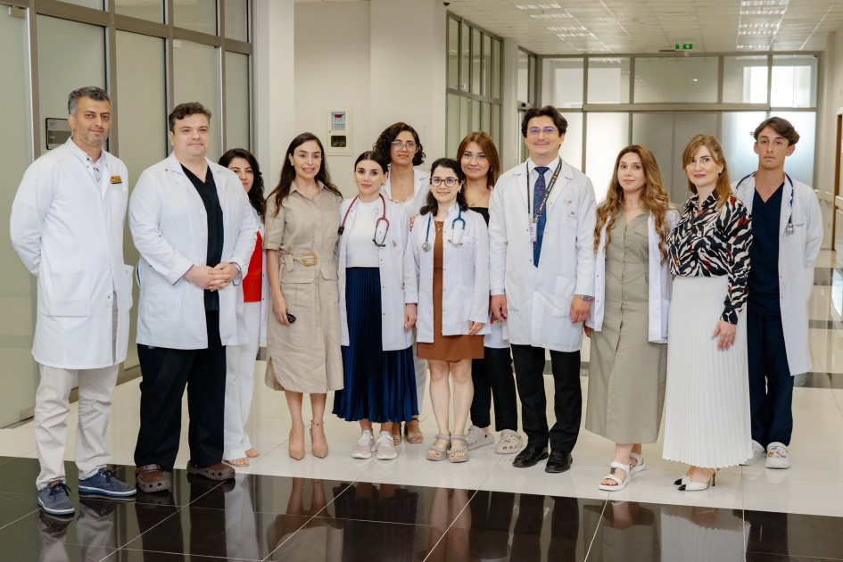 Leyla Əliyeva “Məlhəm Hospital”da olub - FOTOLAR