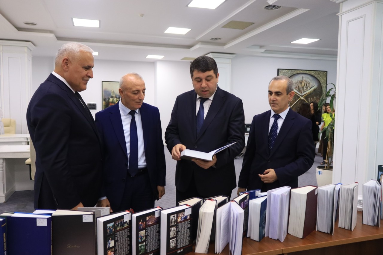 Mərkəzi Elmi Kitabxanada Milli Mətbuatın 150 illiyi qeyd olundu - FOTOLAR