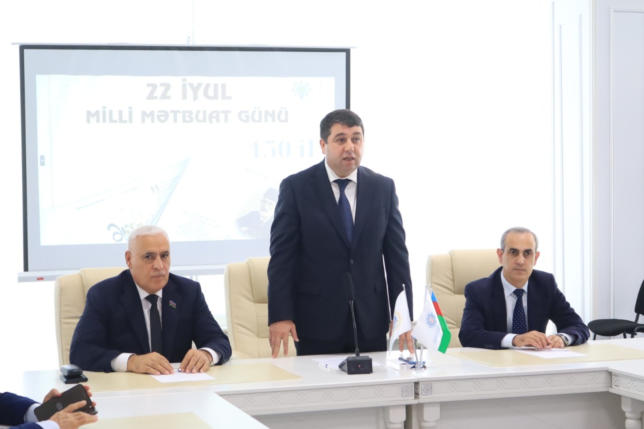 Mərkəzi Elmi Kitabxanada Milli Mətbuatın 150 illiyi qeyd olundu - FOTOLAR