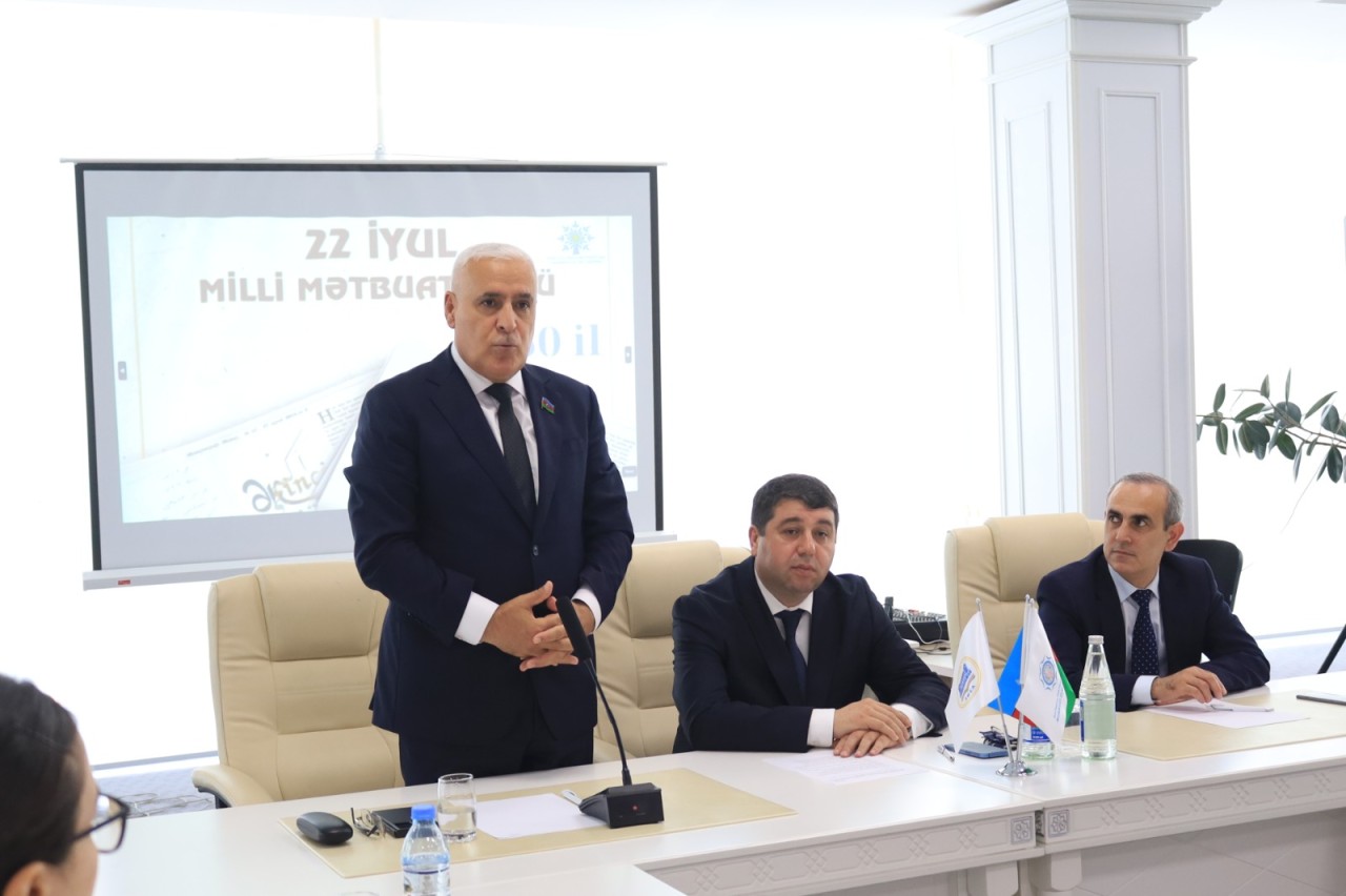 Mərkəzi Elmi Kitabxanada Milli Mətbuatın 150 illiyi qeyd olundu - FOTOLAR