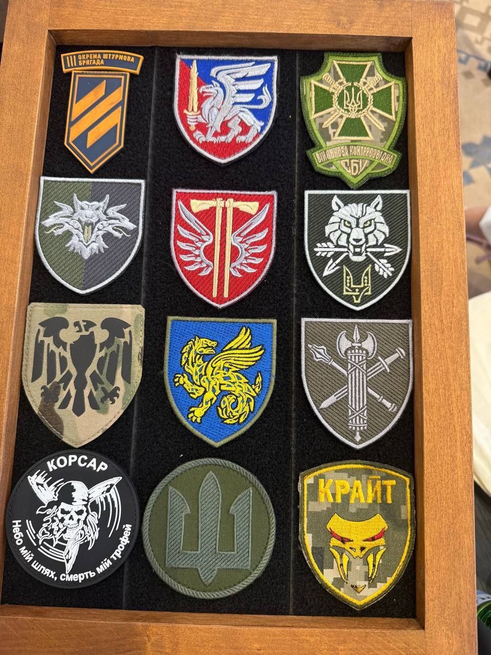 Ukraynalı jurnalistdən İlham Əliyevə hədiyyə - VİDEO (FOTO)