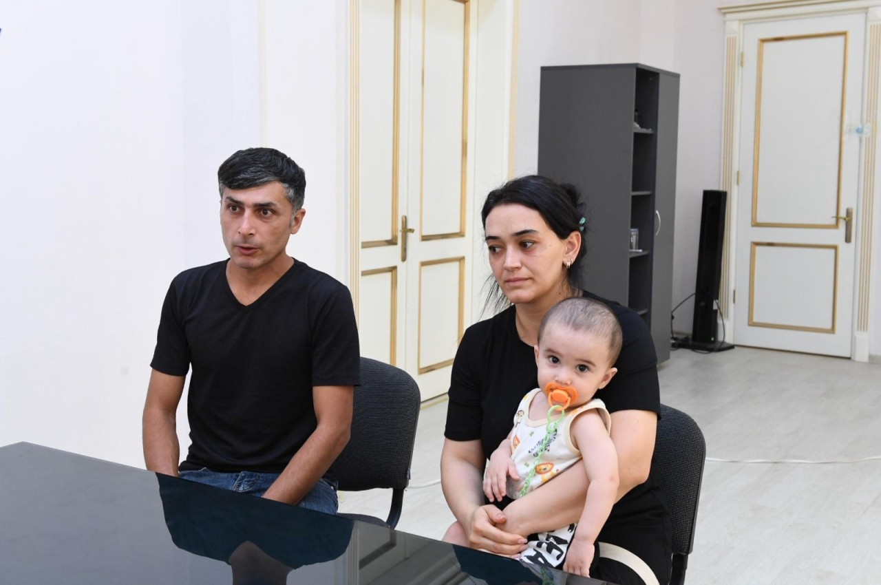 Komitə sədri keçmiş məcburi köçkünlərin müraciətlərini dinlədi - FOTOLAR