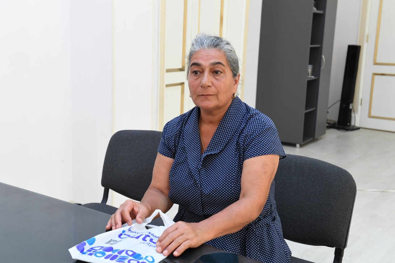 Komitə sədri keçmiş məcburi köçkünlərin müraciətlərini dinlədi - FOTOLAR