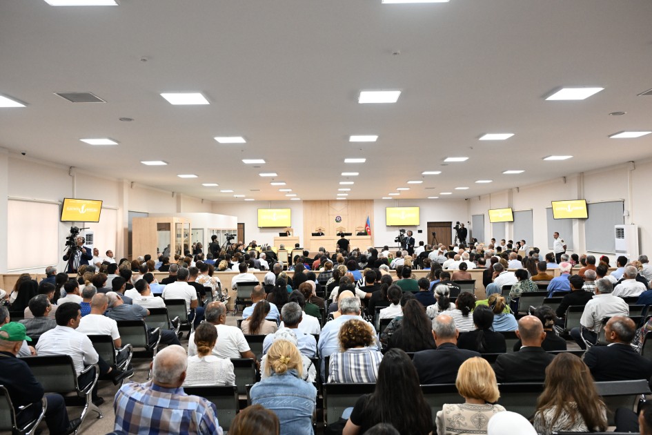 Arayik və digərləri növbəti dəfə zərərçəkmişlərlə üz-üzə - FOTOLAR