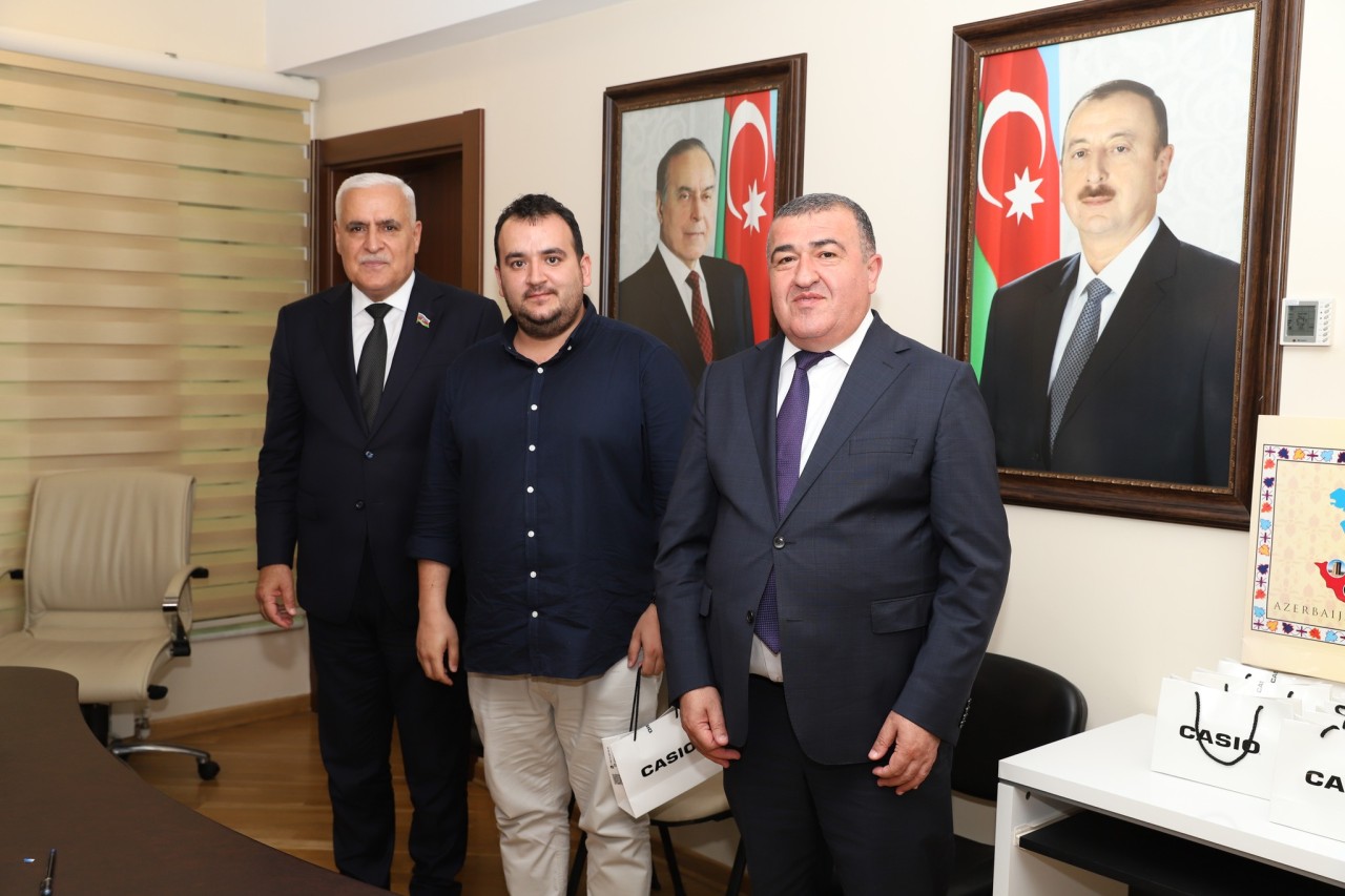 Xətai RİH jurnalistləri mükafatlandırdı - FOTOLAR