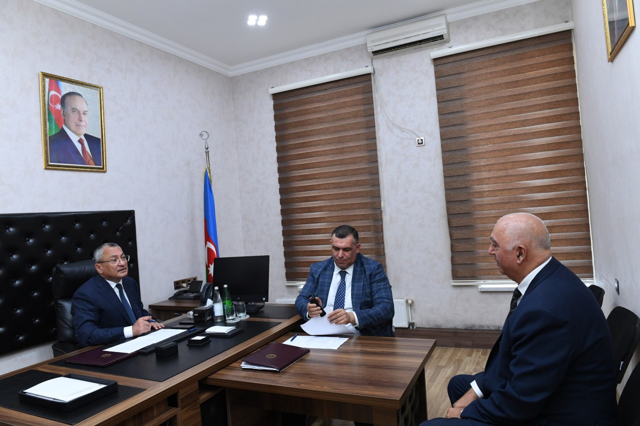 Rövşən Rzayev vətəndaşların növbəti qəbulunu keçirdi - FOTOLAR