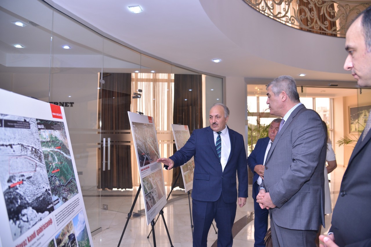 Qaradağda “Qərbi Azərbaycan İrsi” kitabının təqdimat mərasimi keçirilib - FOTOLAR