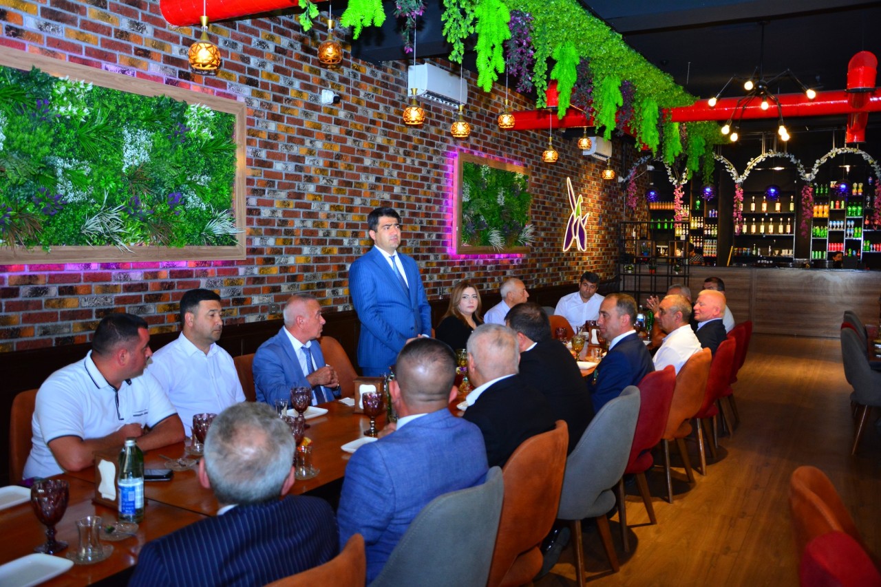 Seymur Orucov jurnalistləri mükafatlandırdı - FOTOLAR