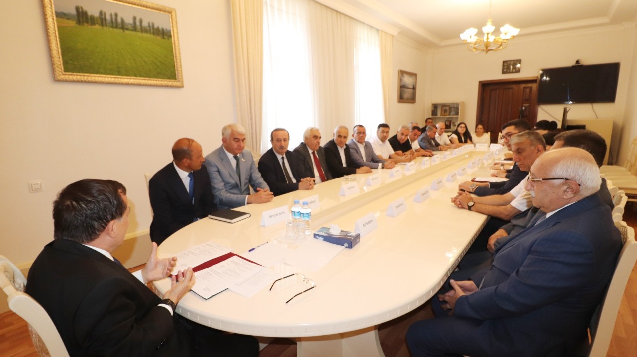 Rəcəb Babaşov bir qrup jurnalisti təltif etdi - FOTOLAR