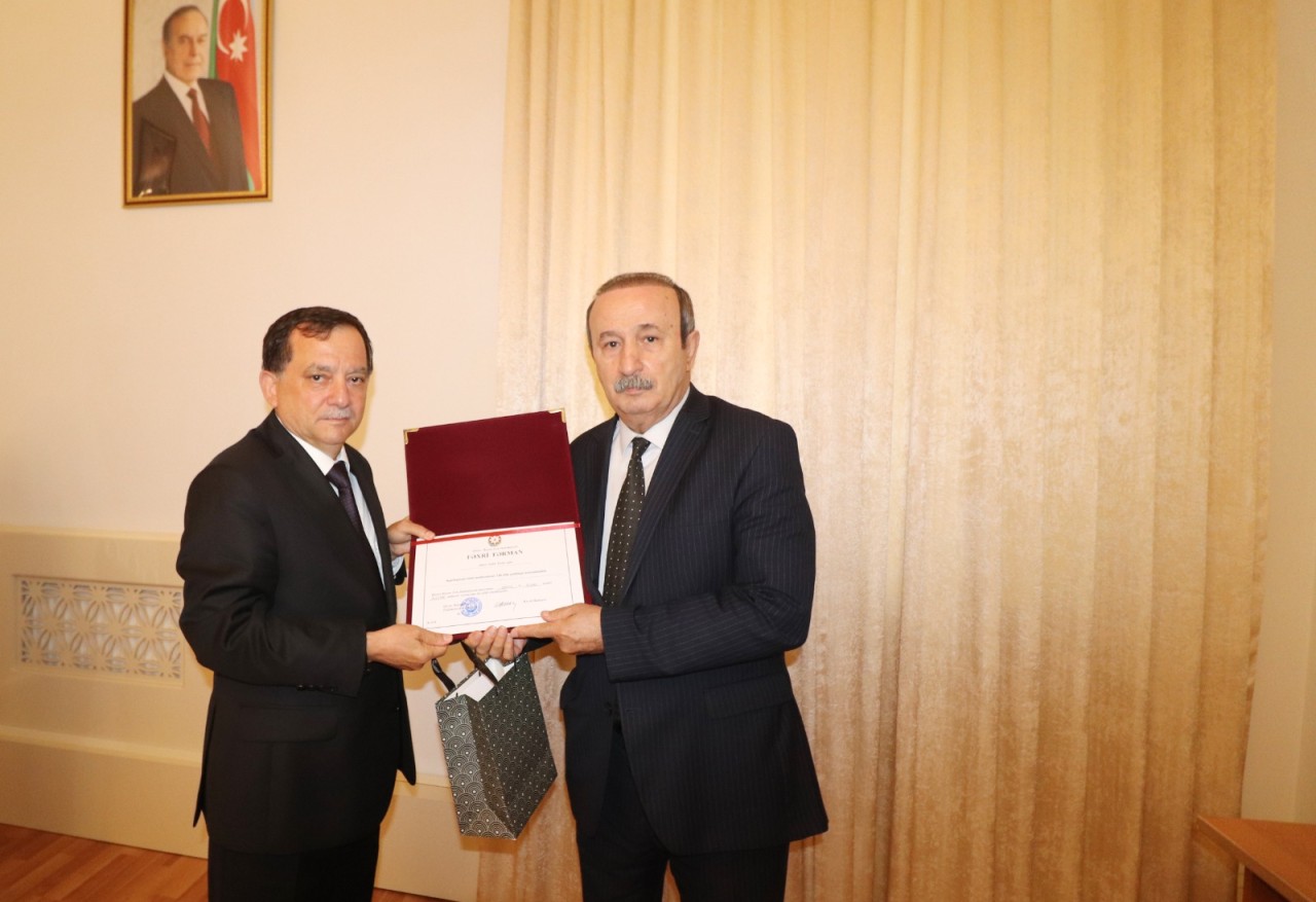 Rəcəb Babaşov bir qrup jurnalisti təltif etdi - FOTOLAR