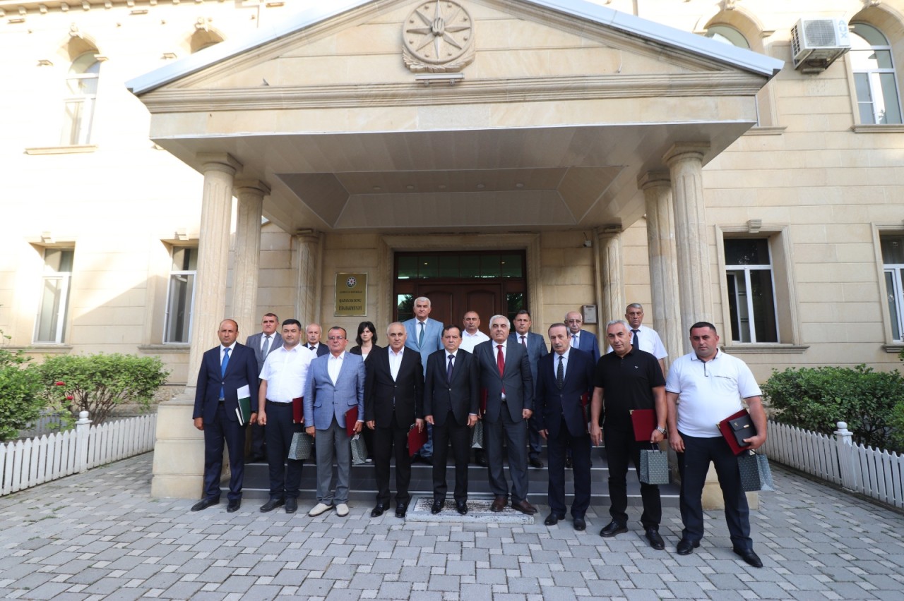 Rəcəb Babaşov bir qrup jurnalisti təltif etdi - FOTOLAR