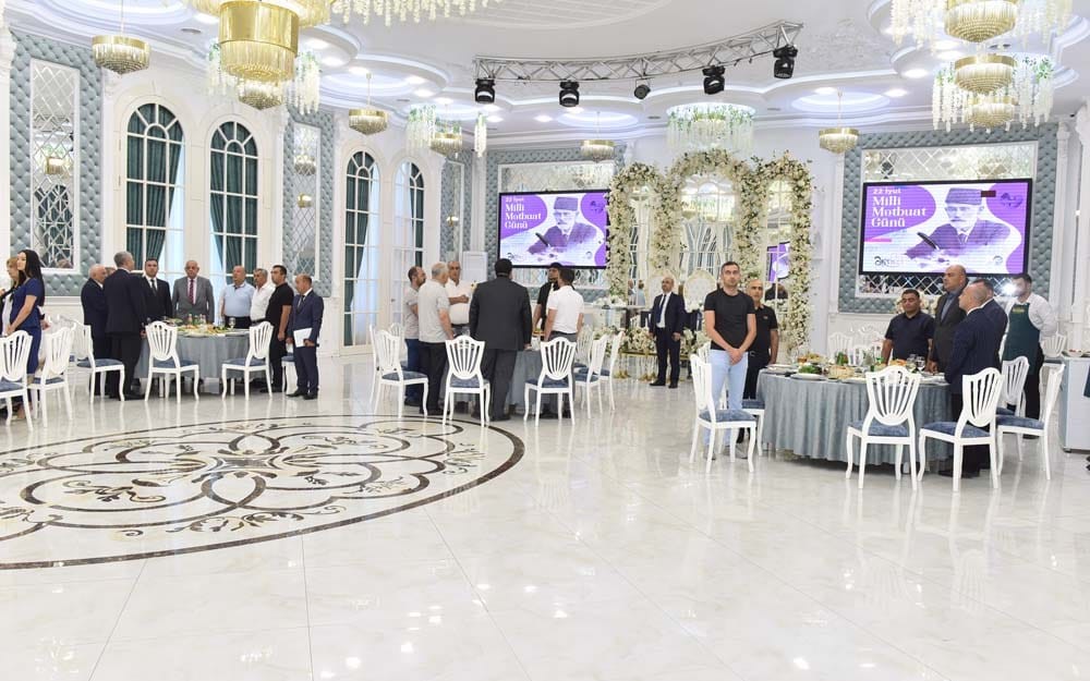 Sumqayıtda Milli Mətbuatın 150 illik yubileyi münasibətilə tədbir keçirilib - FOTOLAR