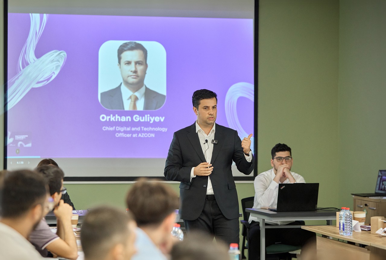 "Azercell" gənclər üçün “DataMinds Bootcamp” proqramına start verdi - FOTOLAR