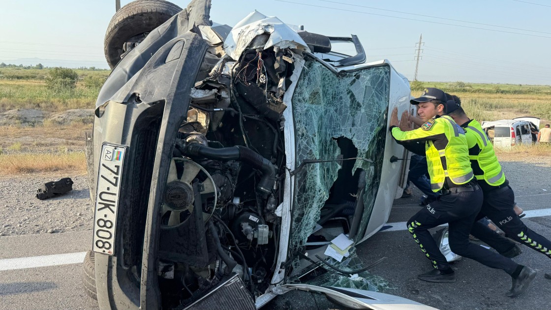 Ucarda yol qəzası oldu - Xeyli sayda yaralı var (FOTOLAR)