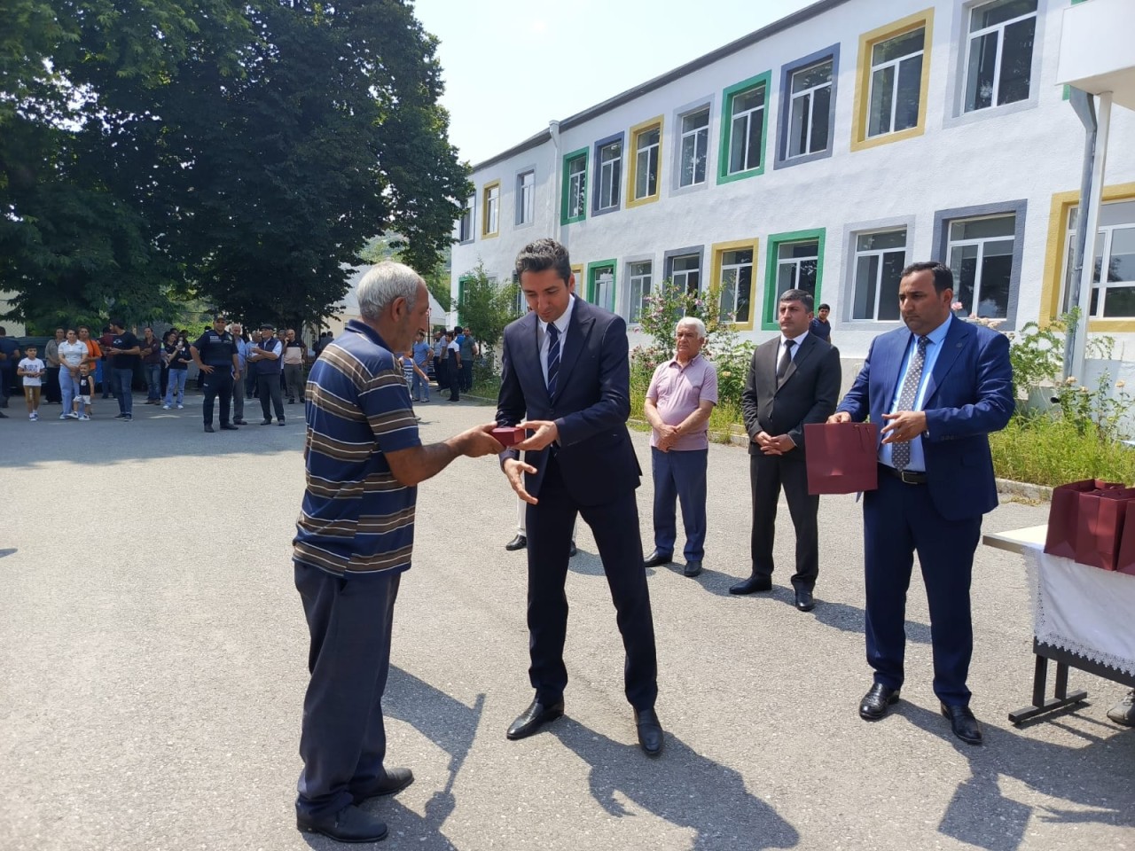 Daha 29 ailə Həsənriz kəndinə köçüb - FOTOLAR