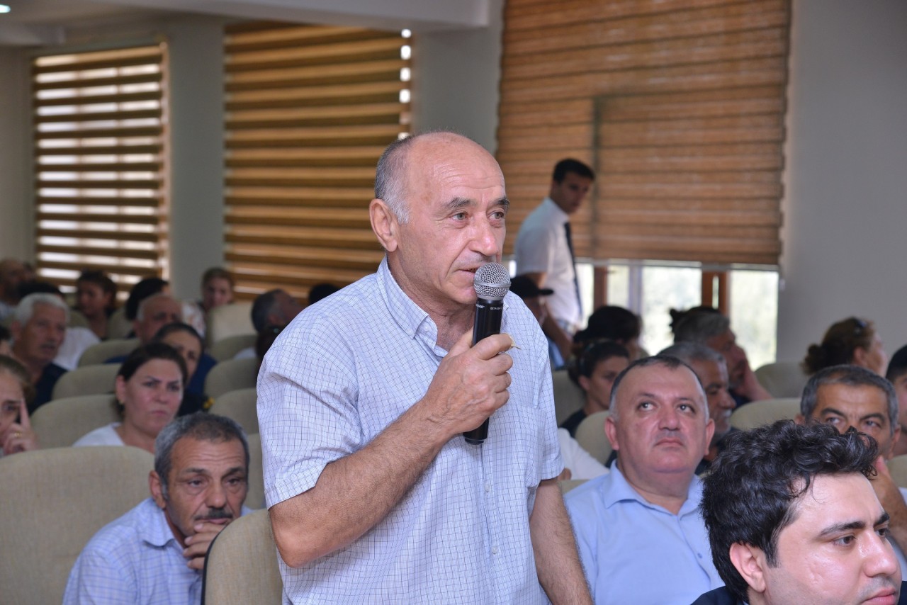 Süleyman Mikayılov qəsəbə sakinləri ilə görüşdü - FOTOLAR