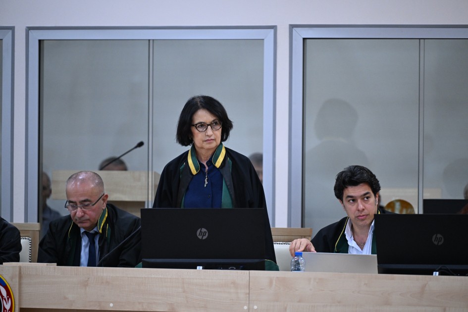 Bacısının taleyindən 33 ildir məlumat ala bilmir - MƏHKƏMƏ (FOTOLAR)