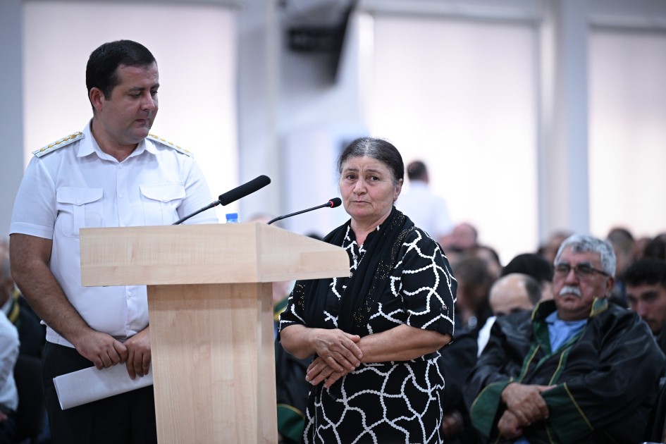 Bacısının taleyindən 33 ildir məlumat ala bilmir - MƏHKƏMƏ (FOTOLAR)