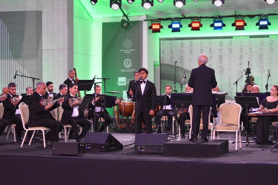 XIV Qəbələ Beynəlxalq Musiqi Festivalının açılışı oldu - FOTOLAR