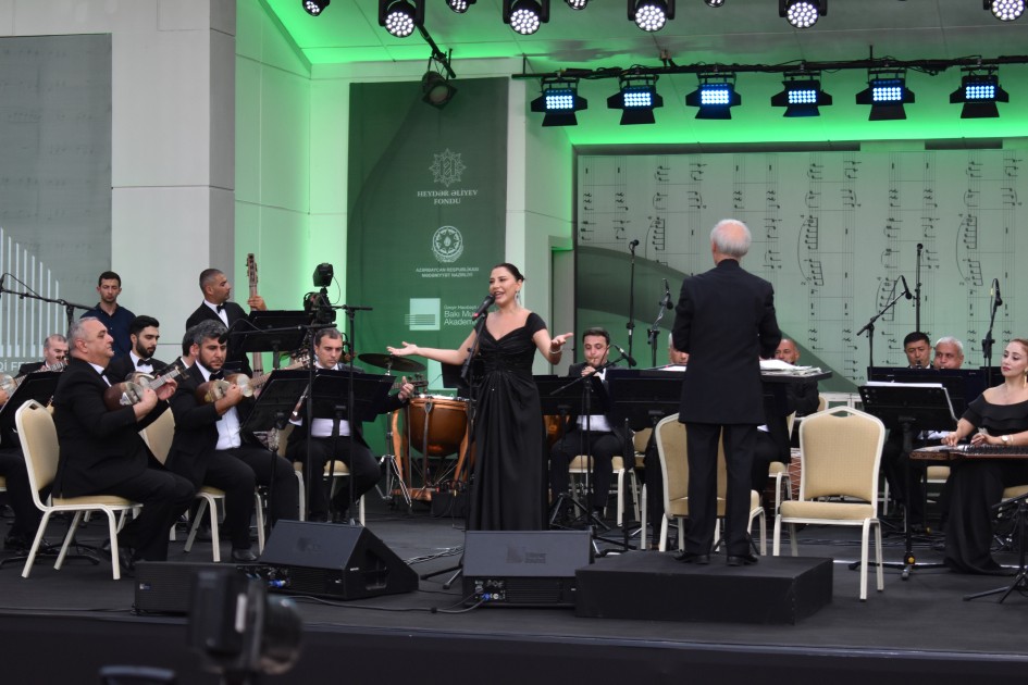 XIV Qəbələ Beynəlxalq Musiqi Festivalının açılışı oldu - FOTOLAR