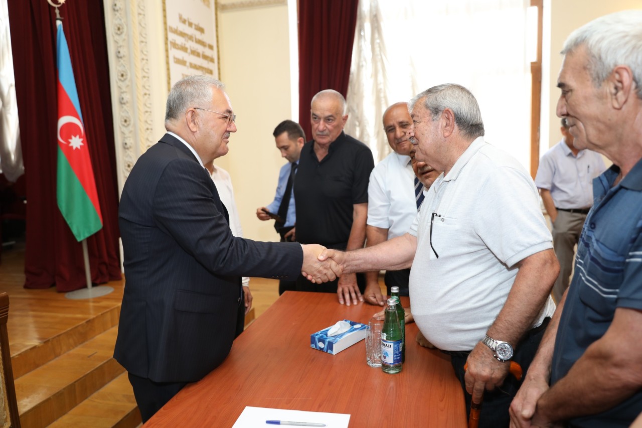 Vaqif Həsənovun növbəti səyyar qəbul-görüşü keçirilib - FOTOLAR