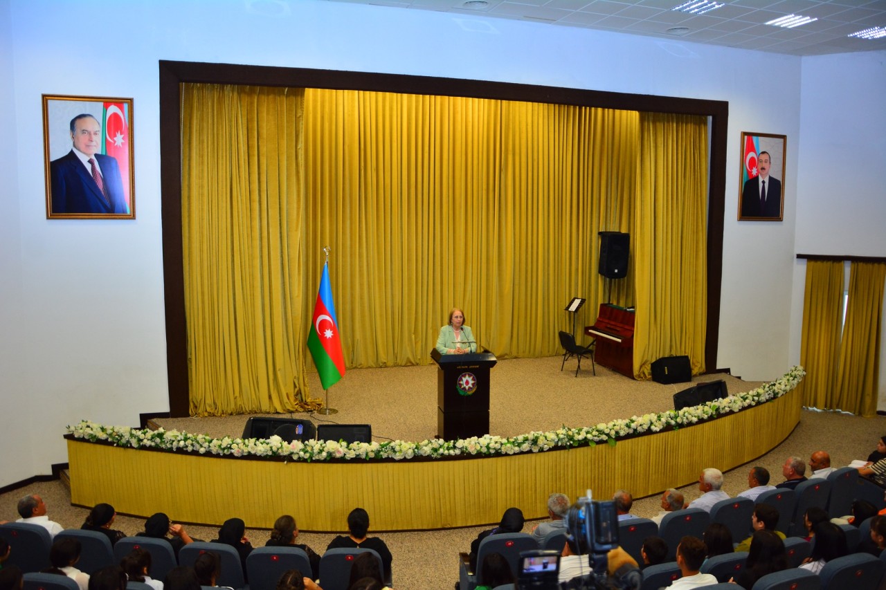 Ağstafada “Dövlətin qadın və uşaq portreti” adlı tədbir keçirildi - FOTOLAR
