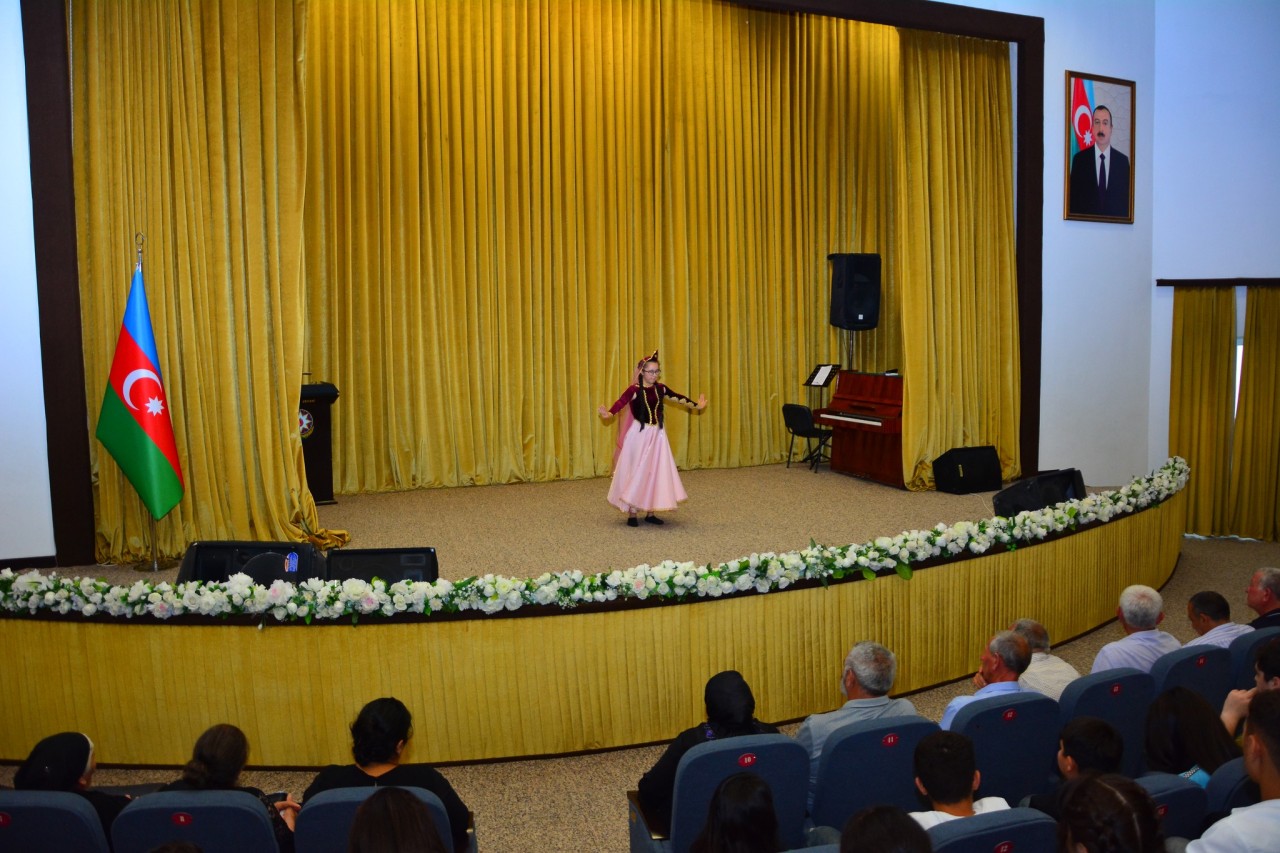 Ağstafada “Dövlətin qadın və uşaq portreti” adlı tədbir keçirildi - FOTOLAR