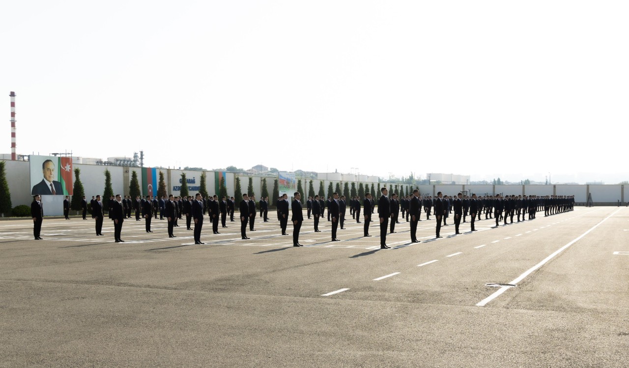 Vilayət Eyvazov sıra baxışı keçirdi - 28 nəfər müharibə iştirakçısı polisə qəbul olundu (VİDEO)