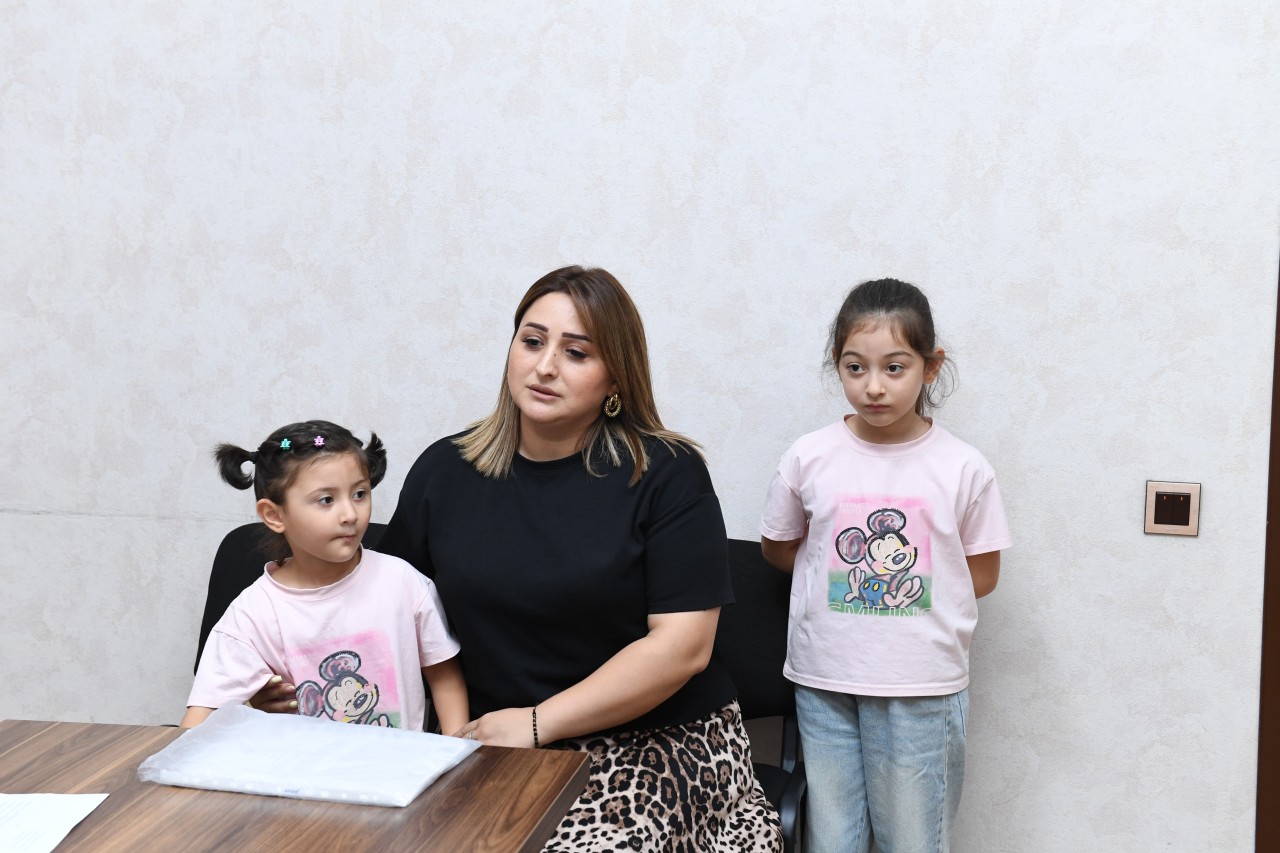 Rövşən Rzayev vətəndaşların müraciətlərini dinlədi - FOTOLAR